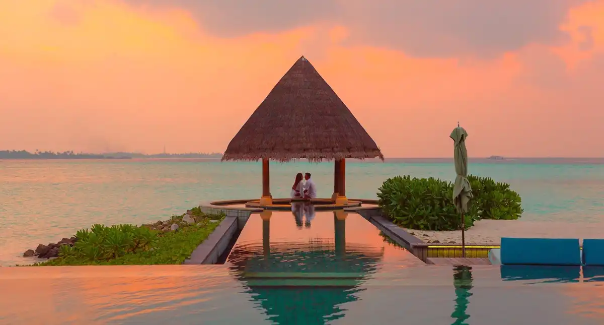 Top 5 Honeymoon Destinations in the World for Lovebirds