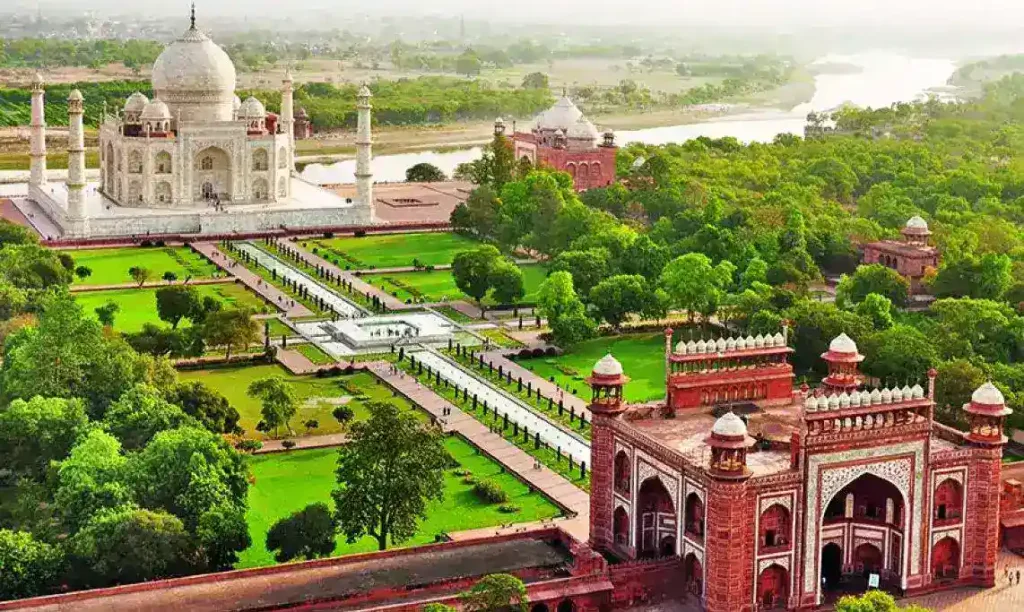 Taj Mahal and Agra Fort in one frame