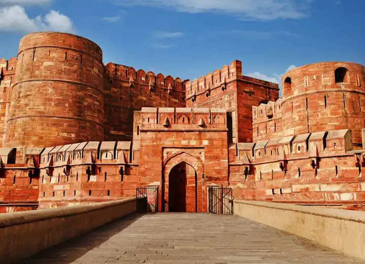 Best Places to Visit in Agra